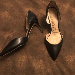 Gorgeous Black pumps!!!